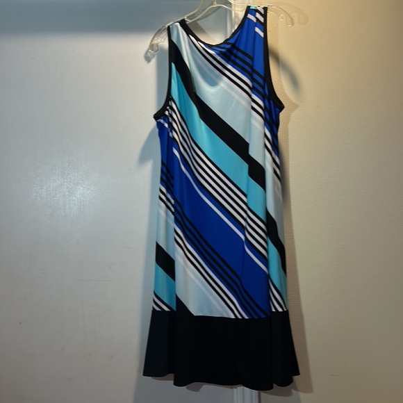 Blu Sage Beautiful Striped Flowy Plus Size Sleeveless Dress - Picture 4 of 6
